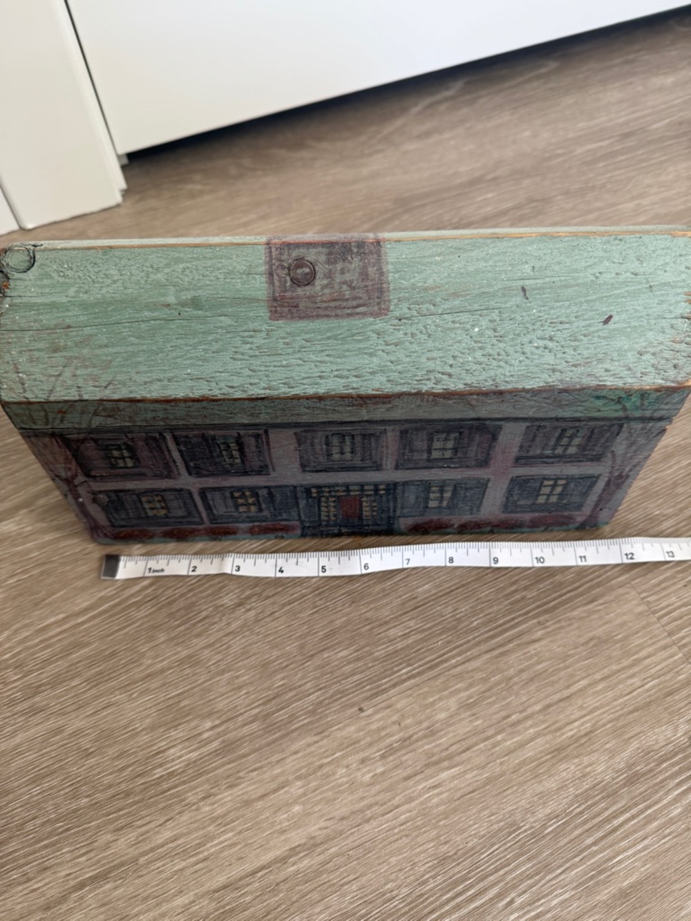 Maine Antique Painted Driftwood House - Picture 7 of 8